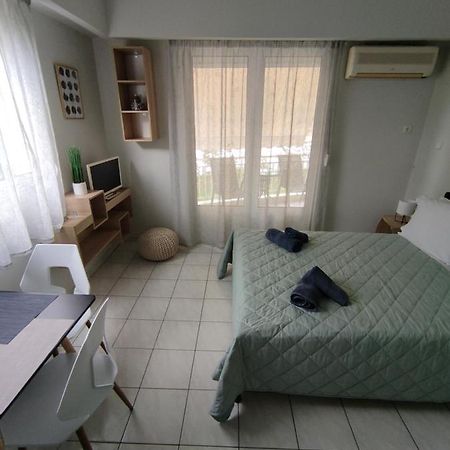 D&D Studio Apartment Pyrgos  Exterior photo